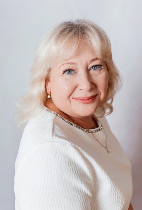 Антропова Елена Ивановна.